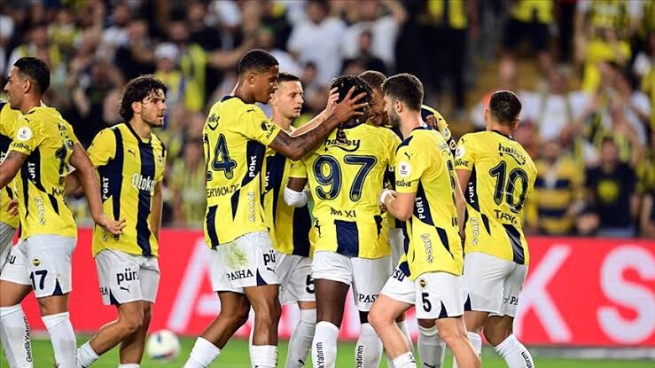 Fenerbahçe Şampiyonlar Ligi’nde tur için sahaya çıkacak