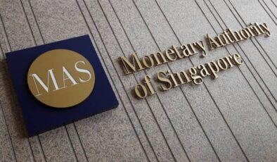 Singapur’dan sürpriz para politikası kararı