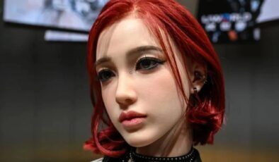 Yalnızlığa çare Çin’den geldi: “arkadaş robot” için 13 bin kişi sıraya girdi!