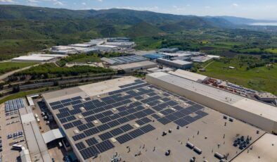 Karsan Bursa fabrikasına kurduğu güneş panelleriyle temiz enerji üretimine başladı