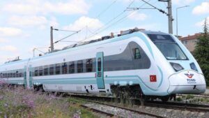Milli Elektrikli Tren Halkalı’dan yola çıktı