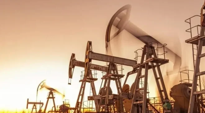 ABD’nin operasyonu petrol piyasasını vurdu ve akaryakıt zammı kapıya dayandı!