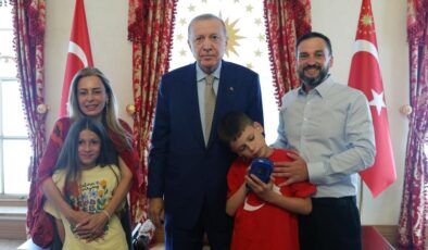 Cumhurbaşkanı Erdoğan, 12 yaşındaki otizmli Joshua Harris’i kabul etti