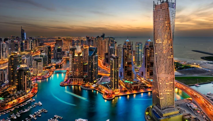 Savaş dinlemedi: Dubai finans merkezinde rekor büyüme