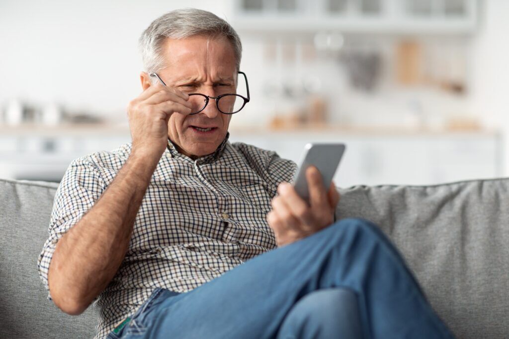 Katarakt nedir, ne zaman ameliyat gerektirir? 5 shutterstock 2055428996