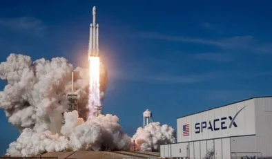 SpaceX, Starship ile 20 Starlink uydusunu uzaya gönderdi