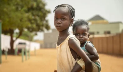 Afrika nüfusunun yaklaşık yarısını çocuklar oluşturuyor