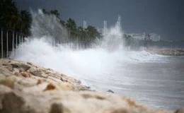 Meteoroloji Doğu Akdeniz için fırtına uyarısı yaptı