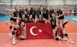 18 Yaş Altı Kadın Milli Voleybol Takımı Avrupa ikincisi oldu