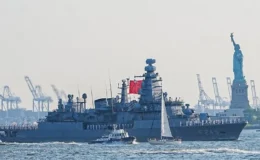 TCG Oruçreis New York Limanı’nda