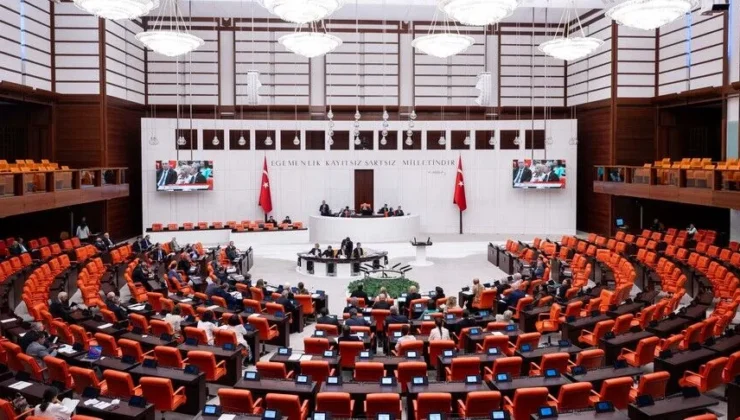 Para karşılığı tez ve makale yazdıranlara adli para ve hapis cezası geliyor: YÖK kanunu değişti