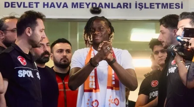 Galatasaray idaresinin transferini planladığı Fransız oyuncu Lesley Ugochukwu İstanbul’a geldi