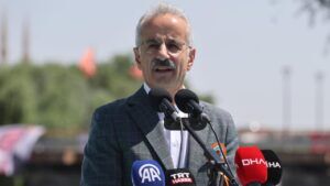 Bakan Uraloğlu: 2028'e kadar hızlı tren ağı 27 ile ulaşacak 4 uraloglu 2387416