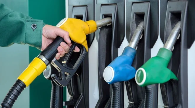Benzine 1,56 liralık gece zammı: İl il 11 Ağustos güncel akaryakıt fiyatları