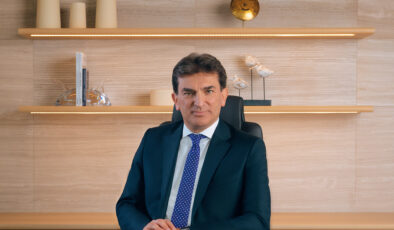 Holding devrinde yeni dönem başladı