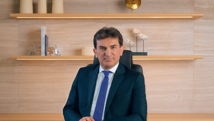 Holding devrinde yeni dönem başladı