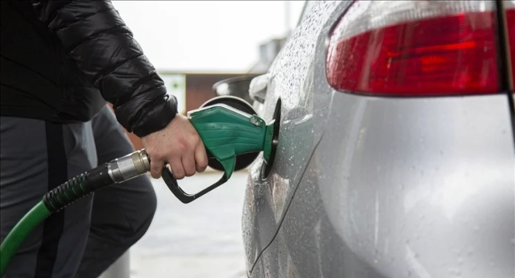 Benzine zam geldi: Güncel akaryakıt fiyatları belli oldu