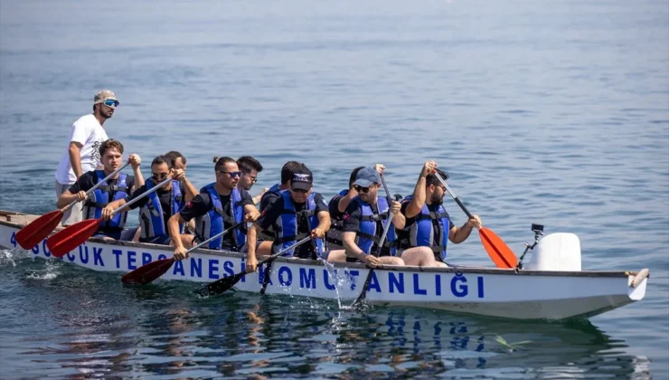 TEKNOFEST Mavi Vatan’da kürek rekabeti nefes kesti