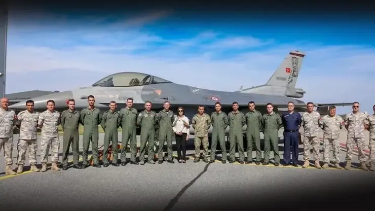 Estonya semaları Türk F-16’larına emanet