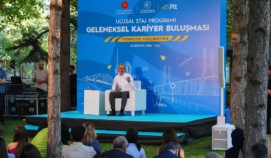 Bakan Uraloğlu stajyer öğrencilerle buluştu: Her ne iş yapıyorsak en iyisini yapmak hedefimiz olmalı