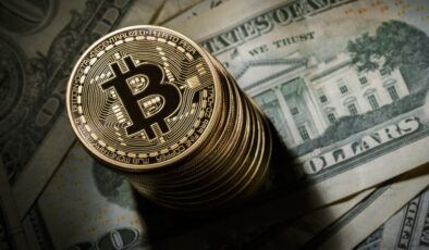 Bitcoin’den18 günlük dipten dönüş