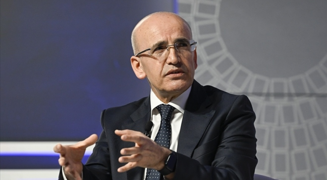 Bakan Şimşek: “Cari açığın sürdürülebilir seviyelerde kalacağını öngörüyoruz”