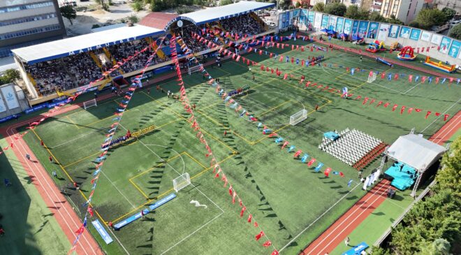 Yaz spor okullarına görkemli kapanış