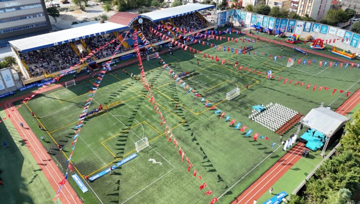 Yaz spor okullarına görkemli kapanış