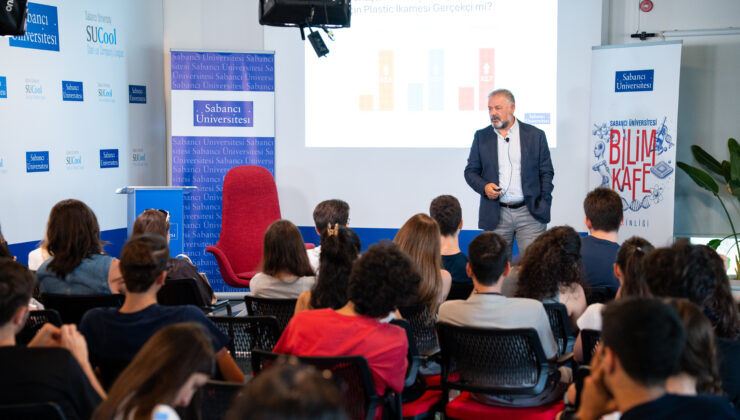 Sabancı Üniversitesi Bilim Kafe’de nanoteknolojinin geleceğini anlattı