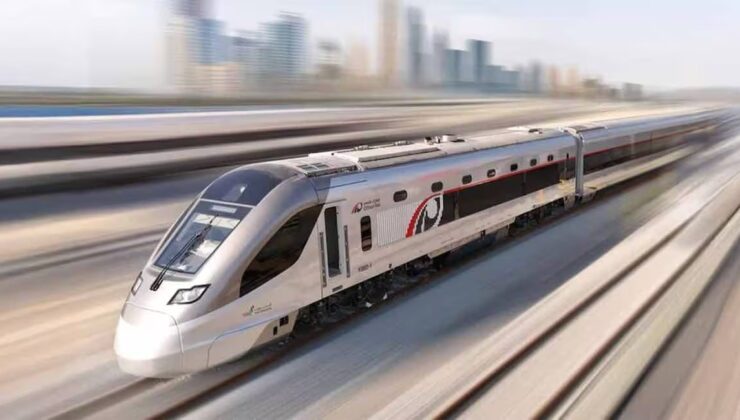 Türk şirketi BAE’nin ilk hızlı tren hattında sahaya indi