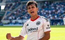 Can Uzun’dan harika performans: Frankfurt sahadan 11 golle galip ayrıldı