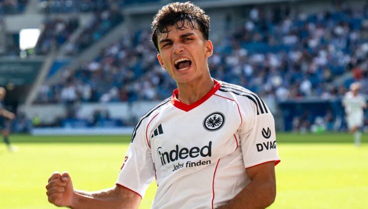 Can Uzun’dan harika performans: Frankfurt sahadan 11 golle galip ayrıldı