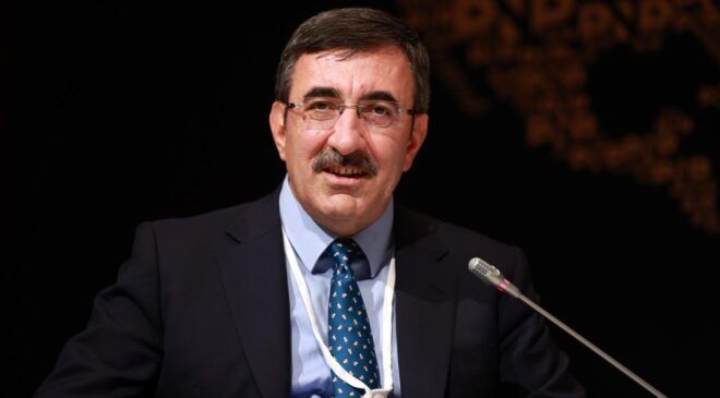 Cevdet Yılmaz: İhracat Cumhuriyet tarihinin zirvesine ulaştı