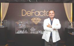 DeFacto’dan kuyumcuları sarsacak sürpriz hamle: Pırlanta satmaya başladılar!