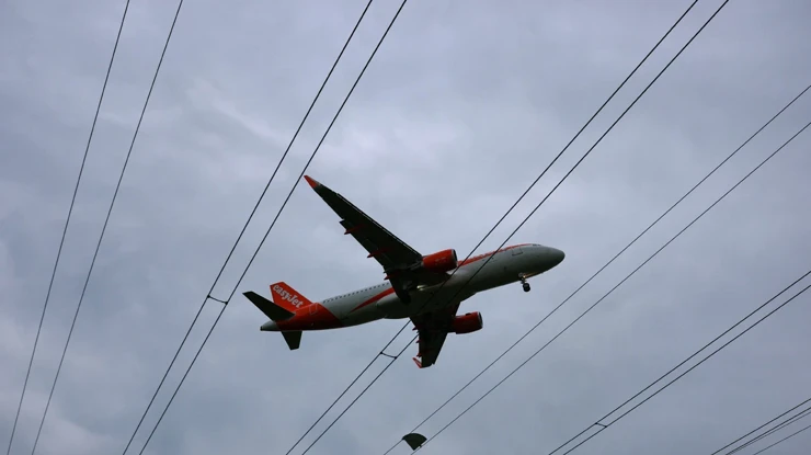 EasyJet çalışanları greve gitti: Fransa’da 100 uçuş iptal edildi