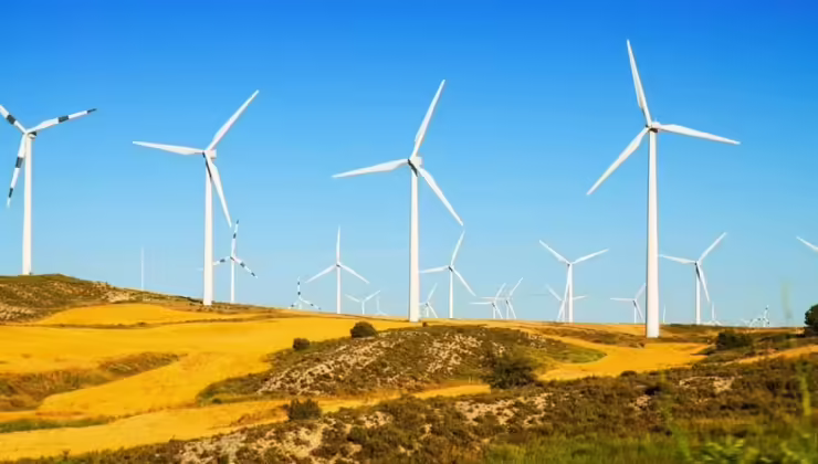 Enerjisa Enerji yatırımlarını artırdı, yıl sonu hedeflerini yükseltti