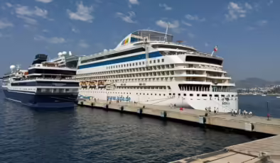 Bodrum limanında kruvaziyer hareketliliği