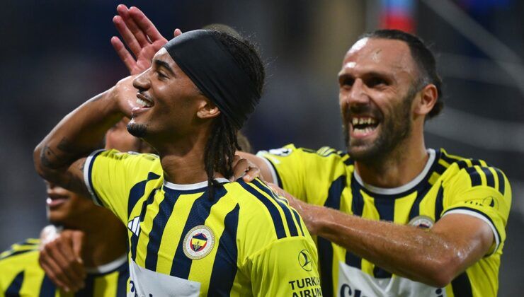 Fenerbahçe Fransa’da tarih yazdı Lyon’u devirip Şampiyonlar Ligi’ne adını yazdırdı