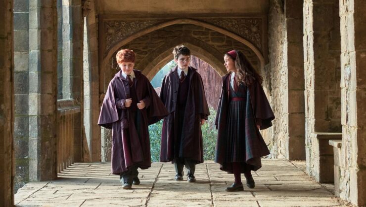 HBO imzalı Harry Potter dizisinin ikinci sezon kadrosuna ünlü oyuncu dahil oldu