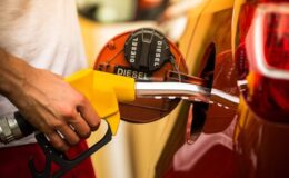 Otomobil pazarında çevreci dönüşüm: Satışların yarısı elektrikli ve hibrit oldu