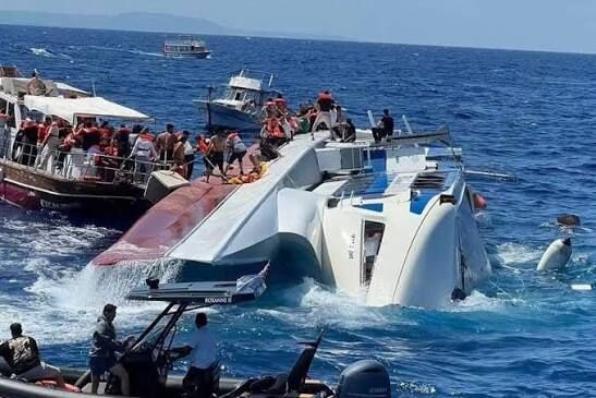 Girne açıklarında gemi faciası: 8 kişi hayatını kaybetti, 20 kişi kayıp