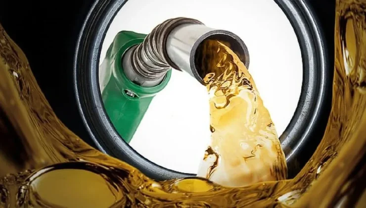 Akaryakıta çifte zam: Motorin 80 lirayı geçti