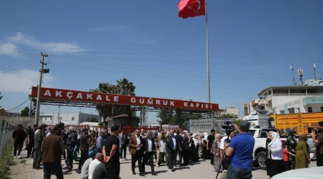 Suriye vatandaşlarının Türkiye seyahatlerinde sınır kapıları kullanıma açıldı