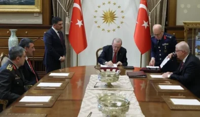 TSK’da terfi ve görev değişiklikleri belli oldu