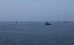Hürmüz Boğazı’nda tansiyon düşmüyor: BAE petrol tankerine bir saldırı daha