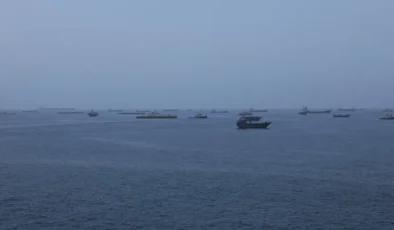Hürmüz Boğazı’nda tansiyon düşmüyor: BAE petrol tankerine bir saldırı daha