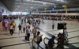 Türk turistler yurt dışında 362 milyon dolarlık hediyelik eşya aldı