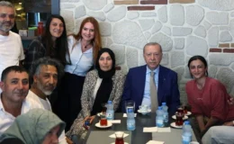 Cumhurbaşkanı Erdoğan, Üsküdar’da esnaf ve vatandaşlarla buluştu