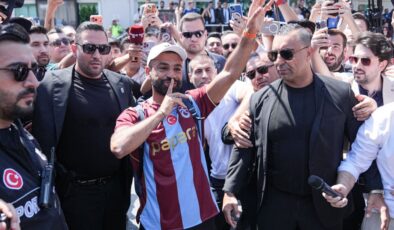 Trabzonspor’da Salah rüzgârı! Forma ve kombine satışlarında büyük hareketlilik