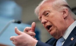 Donald Trump’tan 2028 açıklaması: Üçüncü kez aday olmak kanunen çok zor